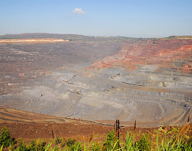 Панорама карьера ЮГОК