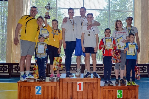 На ЮГОКе определили самую спортивную семью 